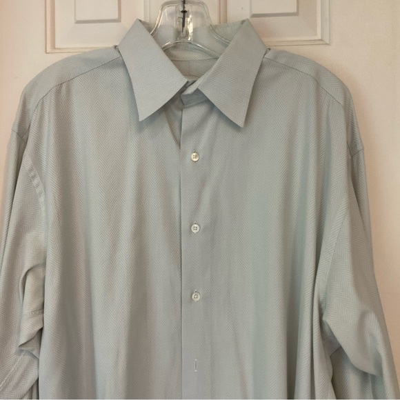 Craig Taylor Dress Shirt, French Cuffs, Luxury Designer and Fabric, Size 16.5 R - Picture 8 of 10